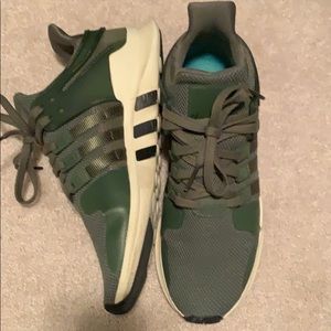 Adidas Tennis Shoe